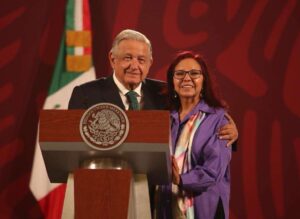 AMLO y Leticia Ramírez