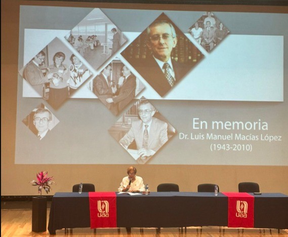 Conferencia sobre Luis Manuel Macías López