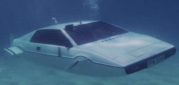 http://carplanet.mx/view/img/noticias/574736f2ccf74/big/big_lotus_esprit_s1_submarine.png